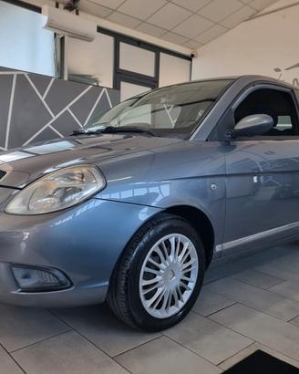 Lancia Ypsilon 1.2 NEOPATENTATI