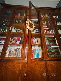 Libreria monumentale in Radica di Noce – Interline