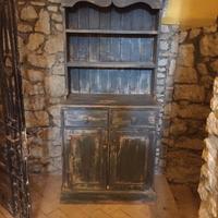 Credenza azzurra decapata due elementi