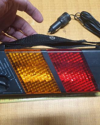 Torcia portatile multifunzioni 