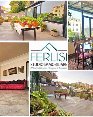 Appartamento con terrazzo al livello e giardino d'