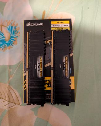 RAM 32GB DDR4 (2x16GB) Corsair Vengeance
