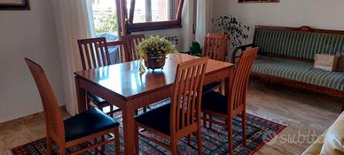 Tavolo rettangolare in legno + 6 sedie 