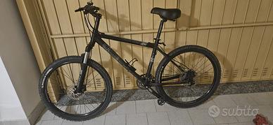 Bici MTB in alluminio leggera