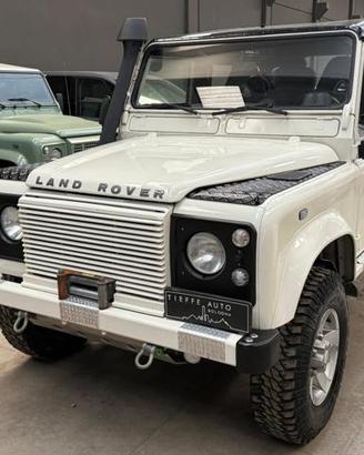 LAND ROVER Defender 90 Hard-Top *200CV a LIBRETT