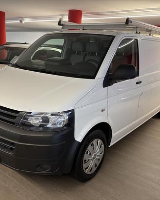 Volkswagen Transporter T5 2.0 TDI 4x4 lungo gancio