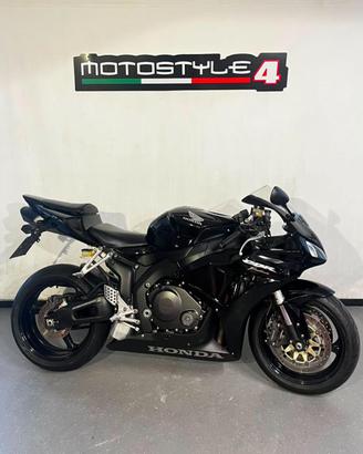 HONDA CBR 1000 RR FIREBLADE