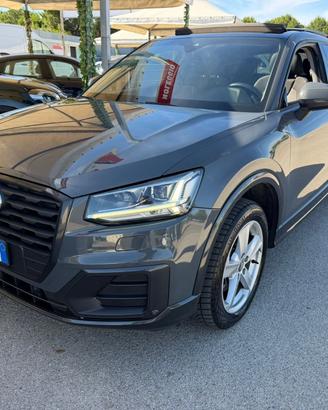 Audi Q2 1.6 TDI 116cv S tronic tetto gancio garanz