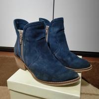 Stivaletti blu in camoscio Diamantique 