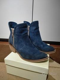 Stivaletti blu in camoscio Diamantique 