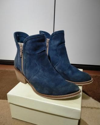 Stivaletti blu in camoscio Diamantique 