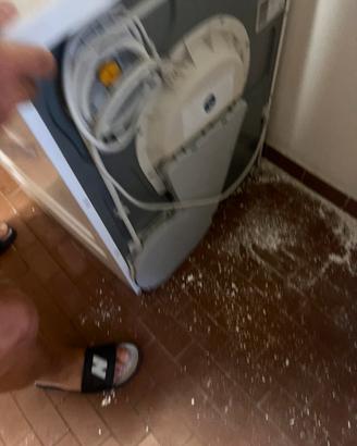 Lavatrice e asciugatrice miele alluvionate