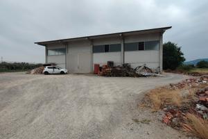 Capannone terreno agricolo serre