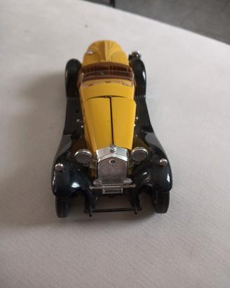  Burago modellino auto 