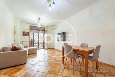 Appartamento di 80 m² con 3 locali a Roma