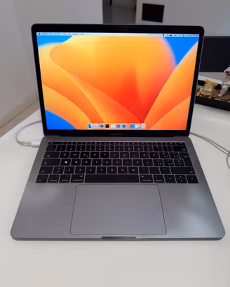MacBook Pro 13” 2017 - i5 - 8GB RAM - 128SSD
