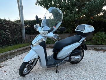 HONDA SH 300