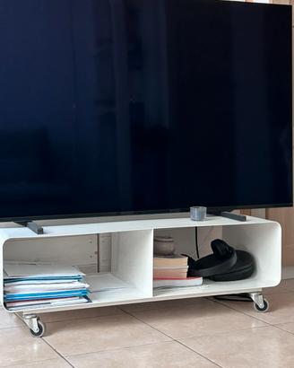 Mobile TV KARE Design