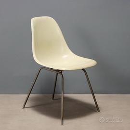 Sedia 'DSS' Charles & Ray Eames per Herman Miller