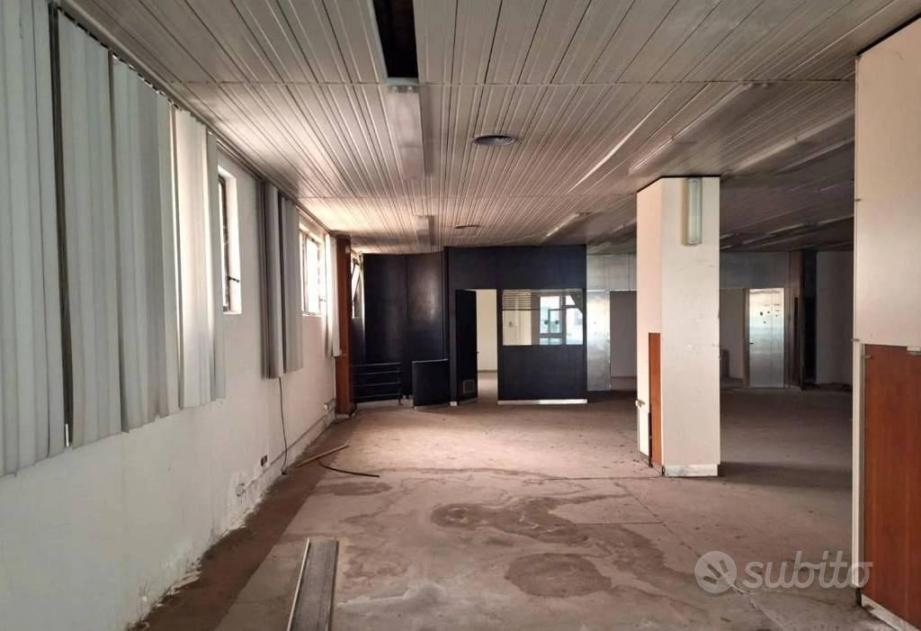 Immobile in asta di 625 m² a Mori - Vista 5