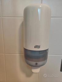 Dispenser a muro per sapone liquido