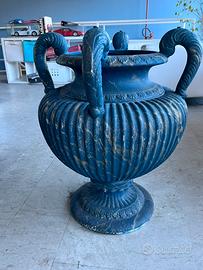 Vaso in ghisa neoclassico