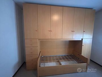 Cameretta con letto singolo