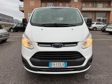Ford Tourneo Custom 2017