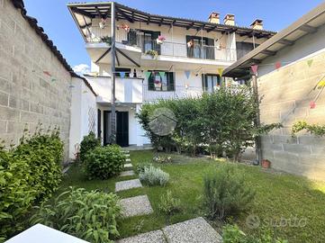 CASA SEMINDIPENDENTE A CARIGNANO