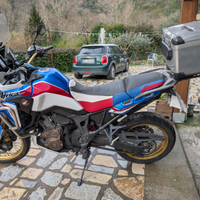 Honda Africa Twin DCT TRICOLOR