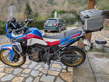 Honda Africa Twin DCT TRICOLOR