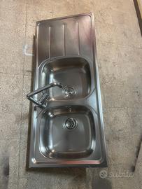 Lavandino a due vasche