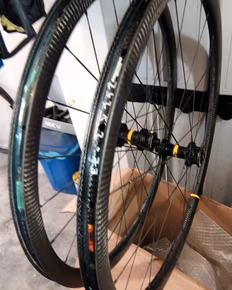 Ruote Mavic Cosmic SL 32 Carbon UST Disc per BDC