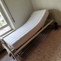 letto ospedaliero 