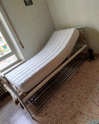 letto ospedaliero 