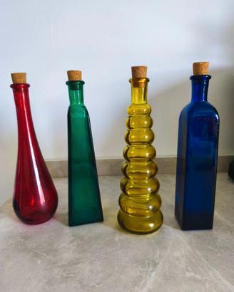 Set 4 bottiglie decorative in vetro colorato