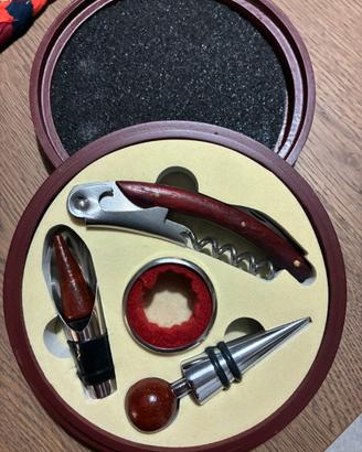 Set cavatappi + 2 tappi da vino