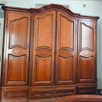 Armadio da camera in legno