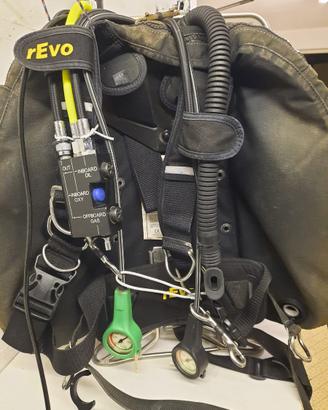 revo rebreathers