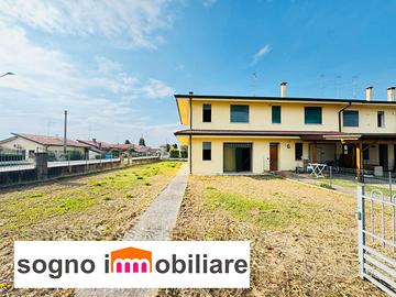 VILLA A SCHIERA ANGOLARE - nuova