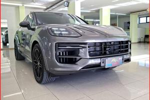 PORSCHE Cayenne Coupe 3.0 V6 E-Hybrid UFFICIALE