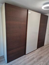 Armadio ante scorrevoli rovere wengé con cassetti