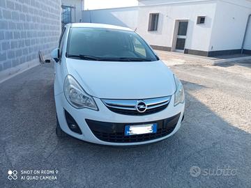 Opel Corsa 1.4 16V 5 porte Cosmo