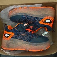 Scarpe con rotelle Spiderman N. 32