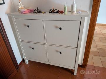 scarpiera bianca Ikea hemnes