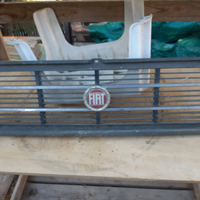 Fiat 131 fari e griglia