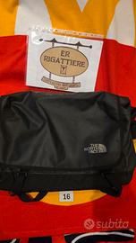 ER-STOCK-200 # BORSA THE NORTH FACE NERA APERTA