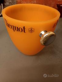 "Cestello del Ghiaccio Veuve Clicquot