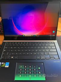 ASUS ZenBook 14 - i7 8th - 8GB ram - 256 GB ssd
