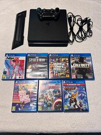 PS4 slim 500GB + 1 controller + 7 giochi